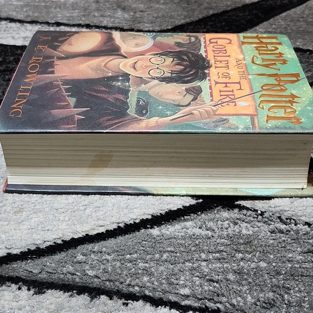 VINTAGE 1ST EDITION JULY 2000 HARRY POTTER AND THE GOBLET OF FIRE DUST/HARDCOVER